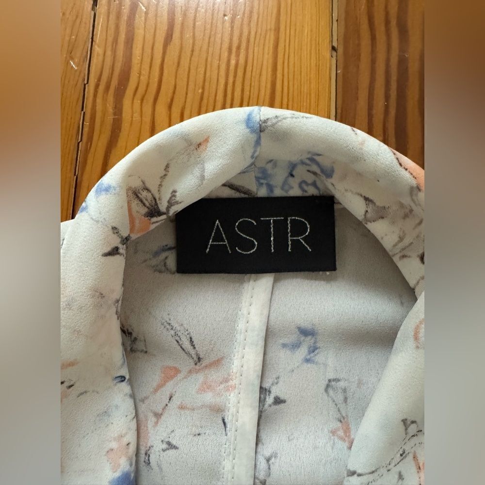 ASTR Blazer - Picture 4 of 8